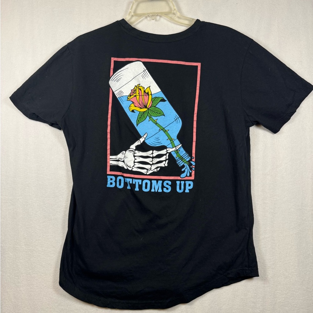 dk active Black Short Sleeve Graphic Tee with Blue Pink Yellow Print